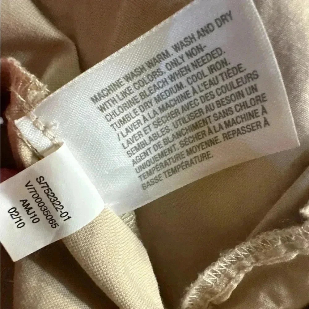Old navy Crop jacket woman’s xlarge 3/4 sleeves,zip, ruffle collar - Picture 5 of 8